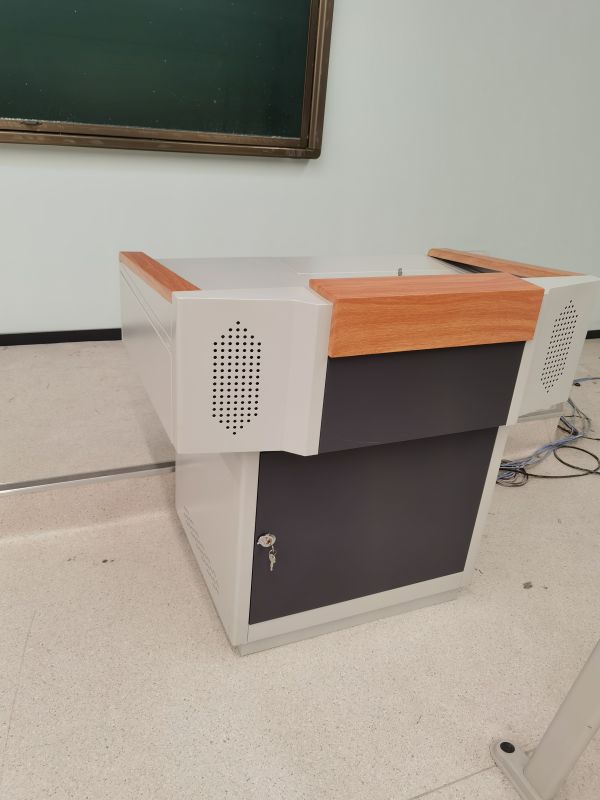 鄭州城建學(xué)院鋼制講桌