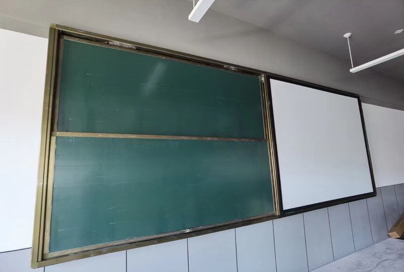 濟(jì)南英才學(xué)校升級綠板